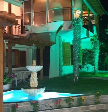 Privilege Suites Nea Kallikrateia ภายนอก รูปภาพ